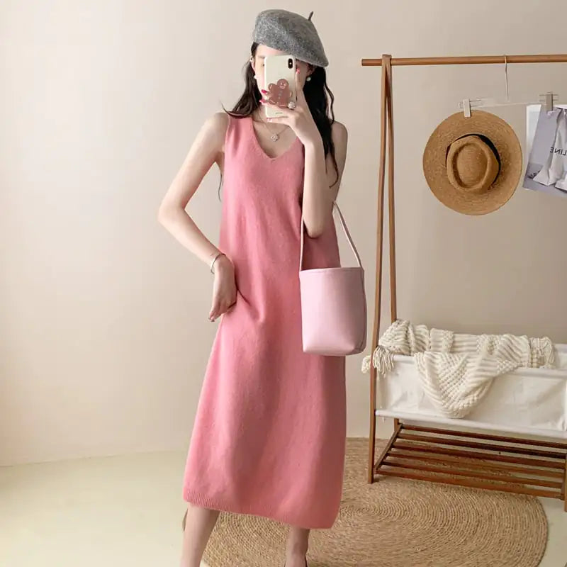 Slim-fit Cashmere Knitted Dress with Suspender Skirt