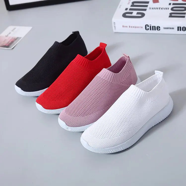 Breathable Mesh Slip-On Round Toe Flat Shoes